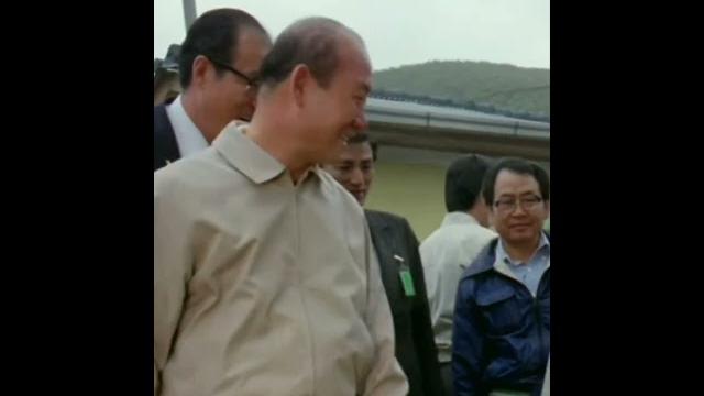 그 당시 전두환을 못알아보고 악수를 무시하면 생기는 일 그 당시 전두환을 못알아보고 악수를 무시하면 생기는 일