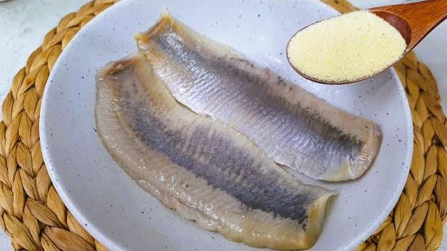 I take herring and add semolina! it's tastier than red caviar! i didn't believe it was possible! I take herring and add semolina! it's tastier than red caviar! i didn't believe it was possible!