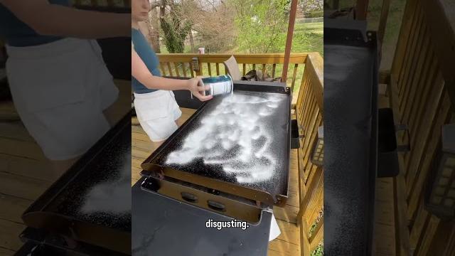 Let’s clean and reseason this blackstone #cleaningvideos #blackstone #seasoning #cleaningmotivation Let’s clean and reseason this blackstone #cleaningvideos #blackstone #seasoning #cleaningmotivation
