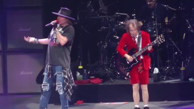 Ac/dc w/axl rose - thunderstruck (madison square garden,nyc) 9.14.16 Ac/dc w/axl rose - thunderstruck (madison square garden,nyc) 9.14.16