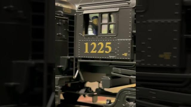 Lionel’s o-scale polar express #1225 Lionel’s o-scale polar express #1225