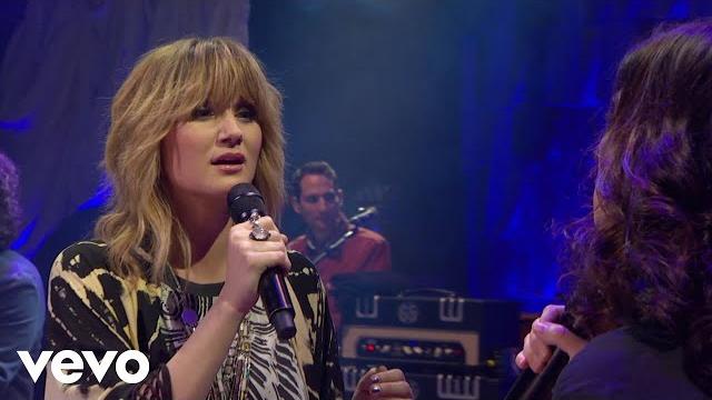 Jennifer nettles - his hands (live) ft. brandy clark Jennifer nettles - his hands (live) ft. brandy clark