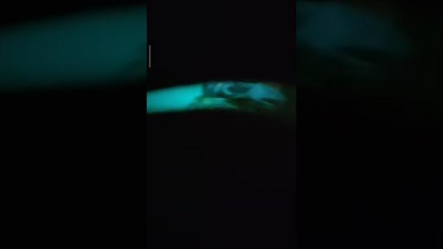 Uyurken ablasını tiktoka sunan velet Uyurken ablasını tiktoka sunan velet