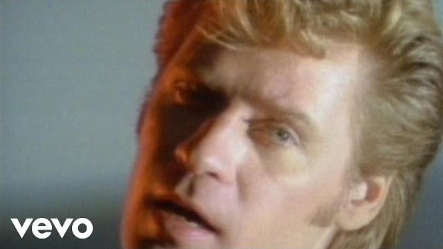 Daryl hall & john oates - maneater (official video) Daryl hall & john oates - maneater (official video)