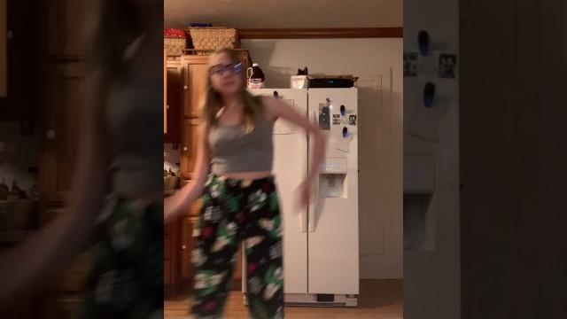 Twerk challenge tiktok #shorts #twerk Twerk challenge tiktok #shorts #twerk