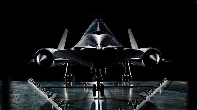 The sr-71 blackbird - stem in 30 The sr-71 blackbird - stem in 30
