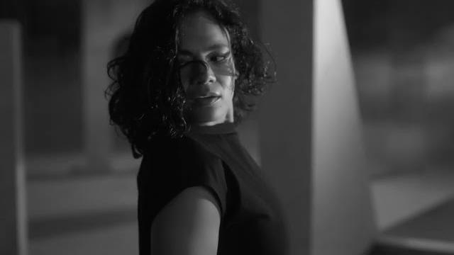 Snowapple collective - she ella (official video) Snowapple collective - she ella (official video)
