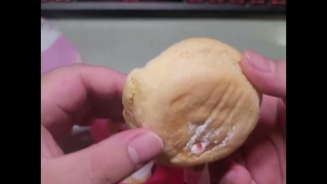 7-11 昂舒巴黎草莓雙餡泡芙 7-11 昂舒巴黎草莓雙餡泡芙