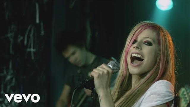 Avril lavigne - what the hell (official video) Avril lavigne - what the hell (official video)
