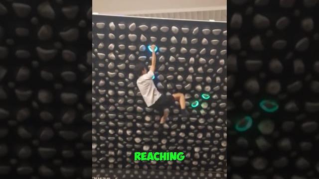 Newbie shocks everyone at gym Newbie shocks everyone at gym