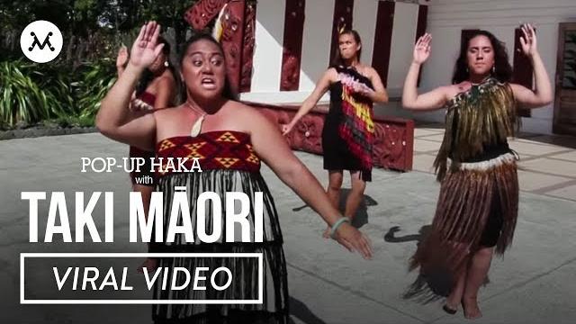 Pop-up-haka - taki maori - wahine (women) haka Pop-up-haka - taki maori - wahine (women) haka