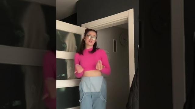 Feride özdinç tiktok videosu #shorts Feride özdinç tiktok videosu #shorts