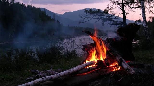 Слушать тишину. огонь. расслабляющие звуки природы для сна и отдыха Слушать тишину. огонь. расслабляющие звуки природы для сна и отдыха