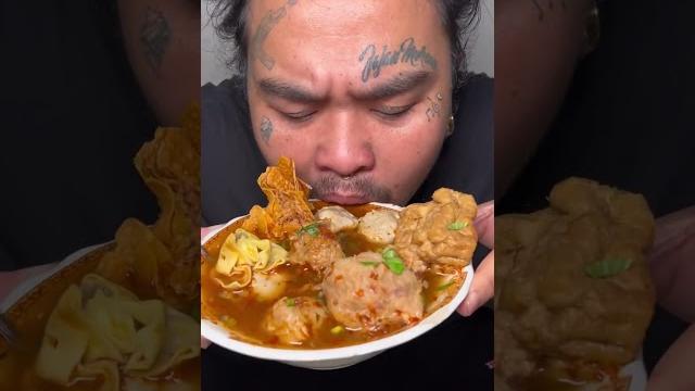 Bakso broow !! #shorts #fyp #kuliner Bakso broow !! #shorts #fyp #kuliner