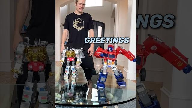 These toys talk & transform! These toys talk & transform!