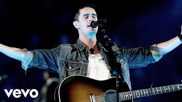 Passion ft. kristian stanfill - even so come (live) Passion ft. kristian stanfill - even so come (live)