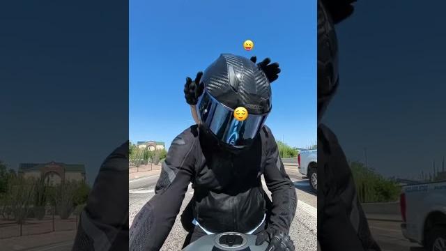Traffic light activities #motorcycle #bikelife #biketok #rizz #bikergirl #couple #fy #fyp Traffic light activities #motorcycle #bikelife #biketok #rizz #bikergirl #couple #fy #fyp