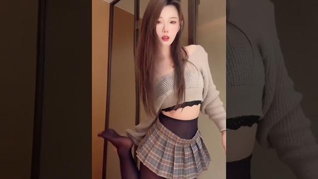 好好的助眠不看,非要看擦边 #asmr 好好的助眠不看,非要看擦边 #asmr