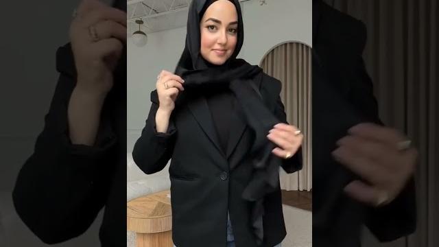 Wearing black full coverage underscarf + ebony textured satin hijab. #hijabstyle #hijab #muslimgirl Wearing black full coverage underscarf + ebony textured satin hijab. #hijabstyle #hijab #muslimgirl