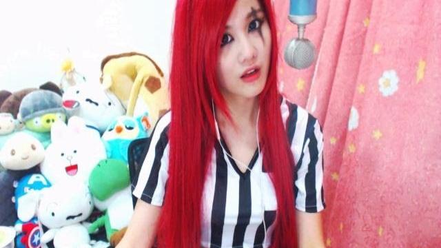 卡特~~戰爭世界啦~~~cover 蕭小m 卡特~~戰爭世界啦~~~cover 蕭小m