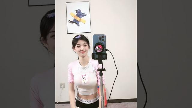 兮兮好饿哦 230305 215710 兮兮好饿哦 230305 215710