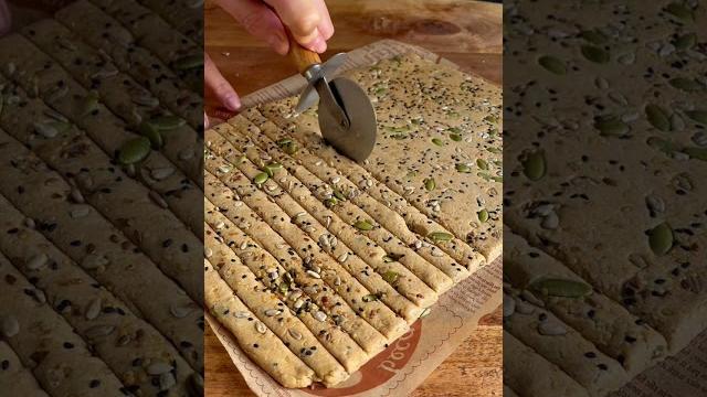 Sourdough craker /ekşi mayalı kraker Sourdough craker /ekşi mayalı kraker