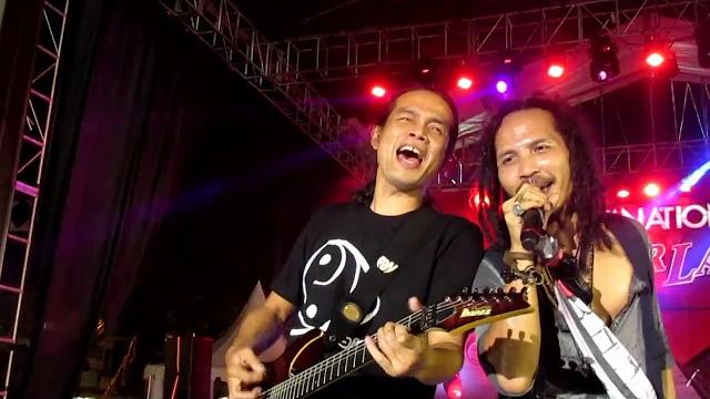 Bip mawar merah live semarang Bip mawar merah live semarang