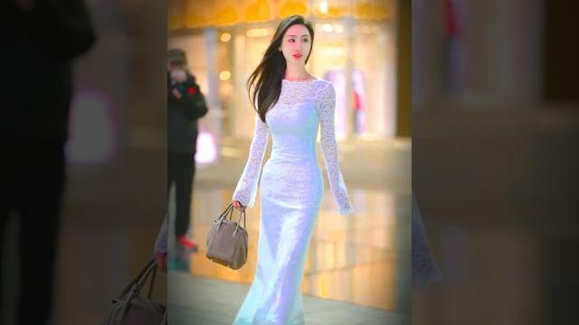 Chinese beauty girl street style fashion#chinsesstreetfashion #viralvideo #tiktokchina #newmusic Chinese beauty girl street style fashion#chinsesstreetfashion #viralvideo #tiktokchina #newmusic