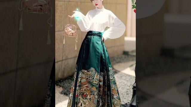 White and dark green hanfu illustration credit goes to @thuy nguyen #ytshort #china #fashion#vietnam White and dark green hanfu illustration credit goes to @thuy nguyen #ytshort #china #fashion#vietnam