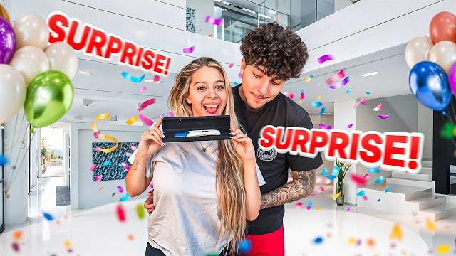 Telling our friends & family that we're pregnant!! Telling our friends & family that we're pregnant!!