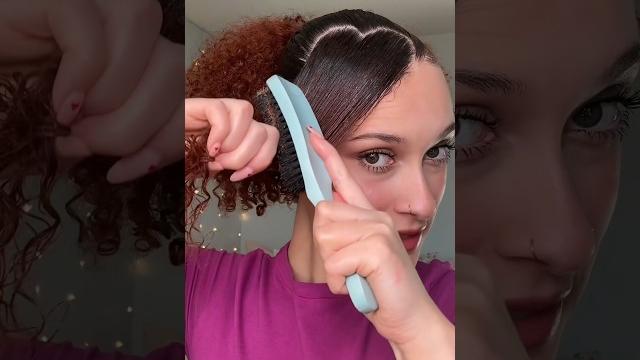 Cute heart shaped side swoop hairstyle!! #curlyhair #hairstyletutorial #easyhairstyles Cute heart shaped side swoop hairstyle!! #curlyhair #hairstyletutorial #easyhairstyles