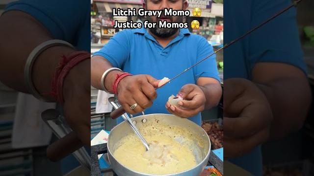 Litchi gravy momos 🫣yeah kya ho gya momo ke sath #momos #streetfood #reels #foodie #viralvideo Litchi gravy momos 🫣yeah kya ho gya momo ke sath #momos #streetfood #reels #foodie #viralvideo
