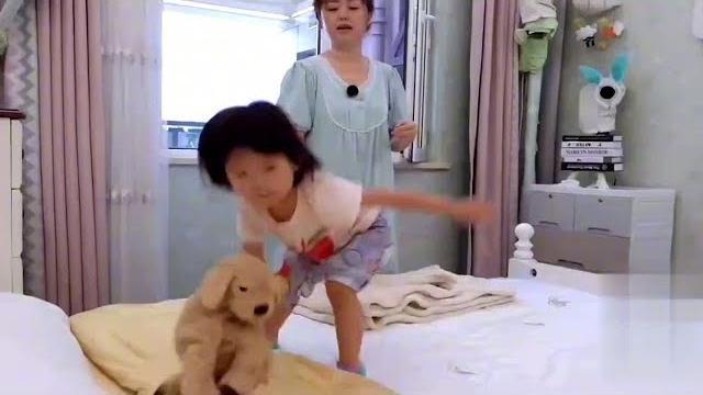 谁不想要这么乖巧懂事的妹妹小尾巴心儿,早晨起床就开始找哥哥 谁不想要这么乖巧懂事的妹妹小尾巴心儿,早晨起床就开始找哥哥