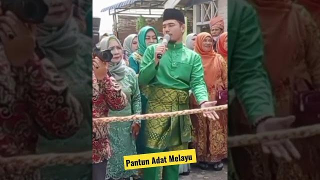 Adat melayu berbalas pantun #shorts #viral #tiktok #trending #pantun #pernikahan #lucu #melayu Adat melayu berbalas pantun #shorts #viral #tiktok #trending #pantun #pernikahan #lucu #melayu