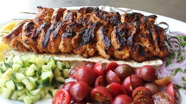 Turkish chicken kebabs - easy grilled chicken kebab recipe Turkish chicken kebabs - easy grilled chicken kebab recipe
