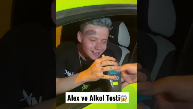 Alex ve alkol testi | alex orda bile ciddi kalamıyor | efsane alex videoları | #shorts Alex ve alkol testi | alex orda bile ciddi kalamıyor | efsane alex videoları | #shorts