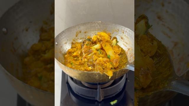 Dhaba style masala aloo gobi sabzi |potato cauliflower sabzi |anita’s kitchen||#youtubeshorts Dhaba style masala aloo gobi sabzi |potato cauliflower sabzi |anita’s kitchen||#youtubeshorts