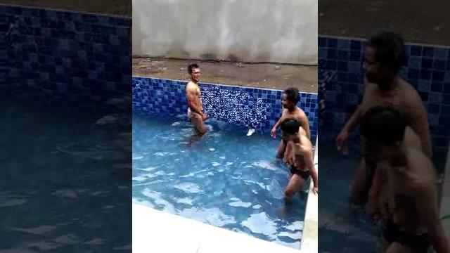 Yg renang sexi ny minta ampun Yg renang sexi ny minta ampun