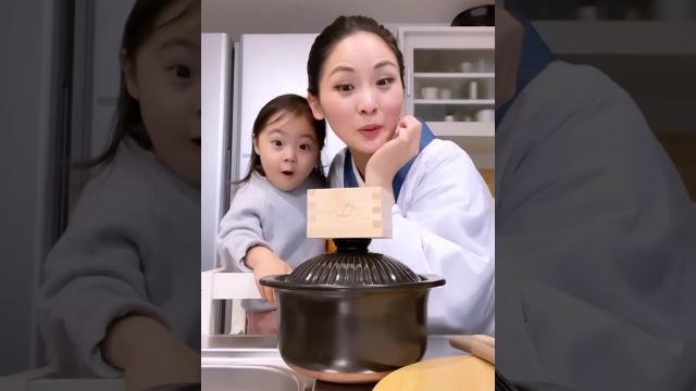 Merry little christmas to you japanese mother and daughter #japanese #japan #shorts #shortvideo Merry little christmas to you japanese mother and daughter #japanese #japan #shorts #shortvideo