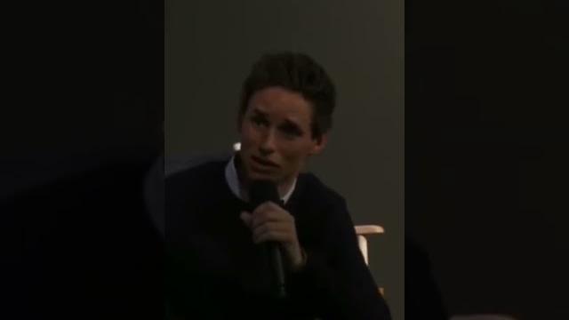 Eddie redmayne receives adorable surprise gift Eddie redmayne receives adorable surprise gift