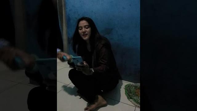 Tulang rusuk (cover eva semok) Tulang rusuk (cover eva semok)