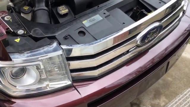 Ford flex hid (xenon) bulb replacement (how to) Ford flex hid (xenon) bulb replacement (how to)