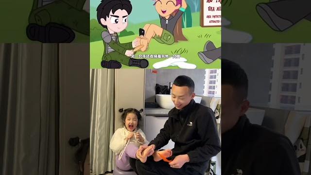 笑刑小女孩被挠痒痒意想不到的结局 看完不笑算我输 亲子互动 笑刑小女孩被挠痒痒意想不到的结局 看完不笑算我输 亲子互动