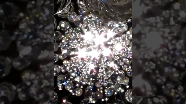 В чём разница между хрусталём и стеклом? В чём разница между хрусталём и стеклом?