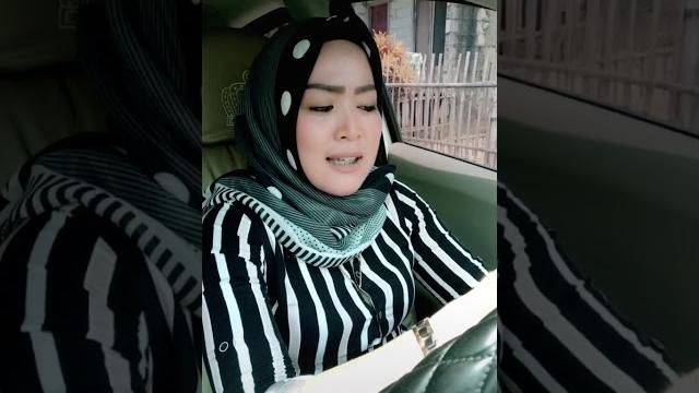 Tante girang Tante girang
