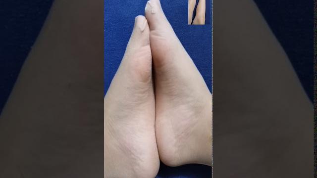 予诺和粉丝视频聊天互动肉丝脚,可穿指定袜子 予诺和粉丝视频聊天互动肉丝脚,可穿指定袜子