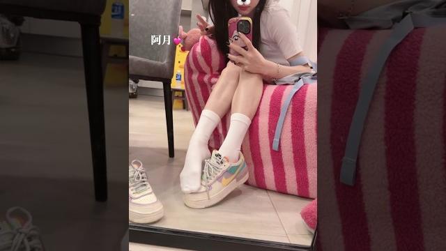 #袜子 #丝袜 #丝袜控 #丝袜美腿 #丝袜美女 #黑丝 #黑絲 #黑絲襪 #袜子 #丝袜 #丝袜控 #丝袜美腿 #丝袜美女 #黑丝 #黑絲 #黑絲襪