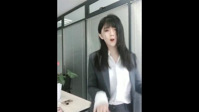 Japanese girl . 日本美女 波多野结衣 女优 Japanese girl . 日本美女 波多野结衣 女优