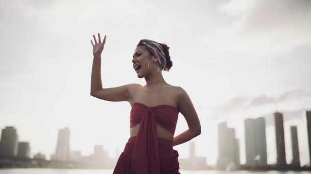 Nella - 'me llaman nella' ft. javier limón & santiago periné Nella - 'me llaman nella' ft. javier limón & santiago periné