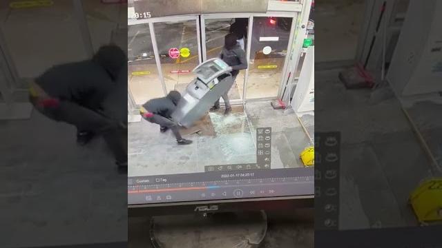 Hyde park atm theft on video Hyde park atm theft on video
